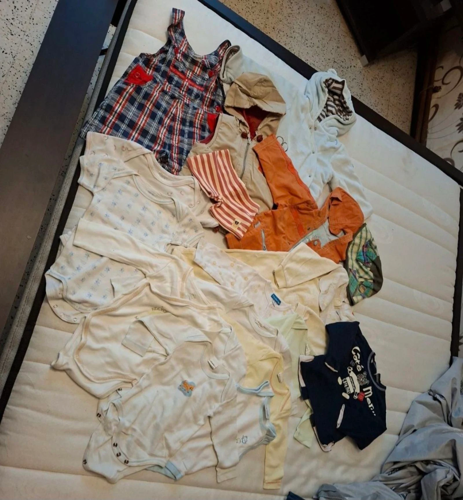 Lots de vêtements 6mois